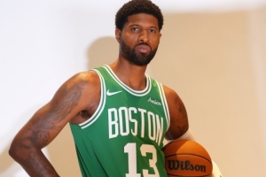 初心未改！乔治：打了17年NBA我仍会紧张 因为总想在场上表现出色